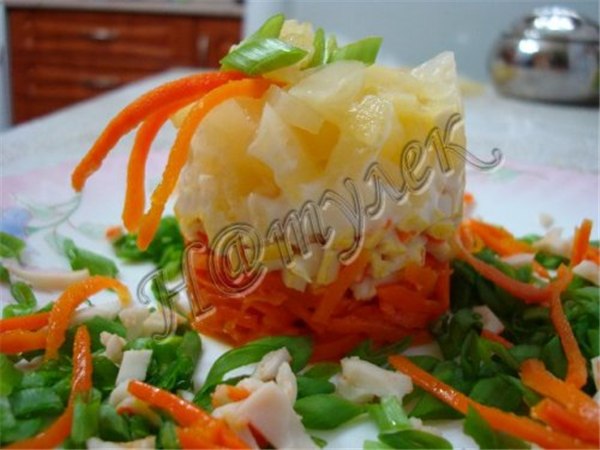 Салат из моркови счесноком и ананасом
